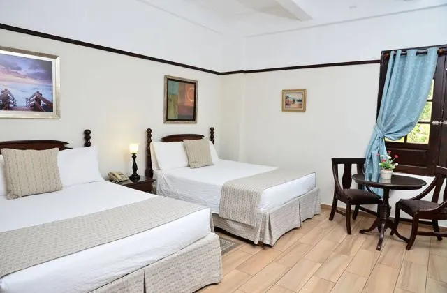 Hotel Conde de Penalba room 2 king bed